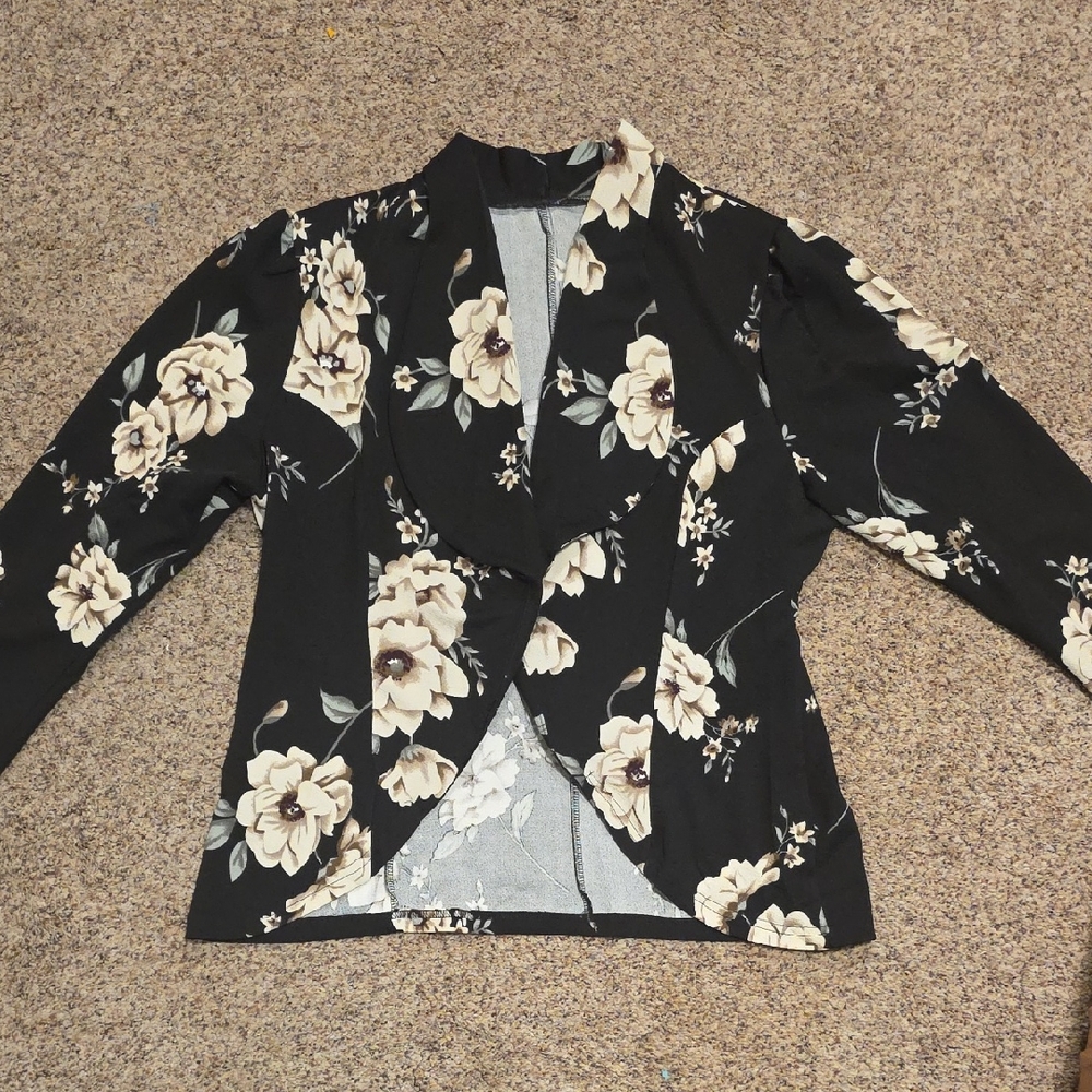 Floral Black Blazer